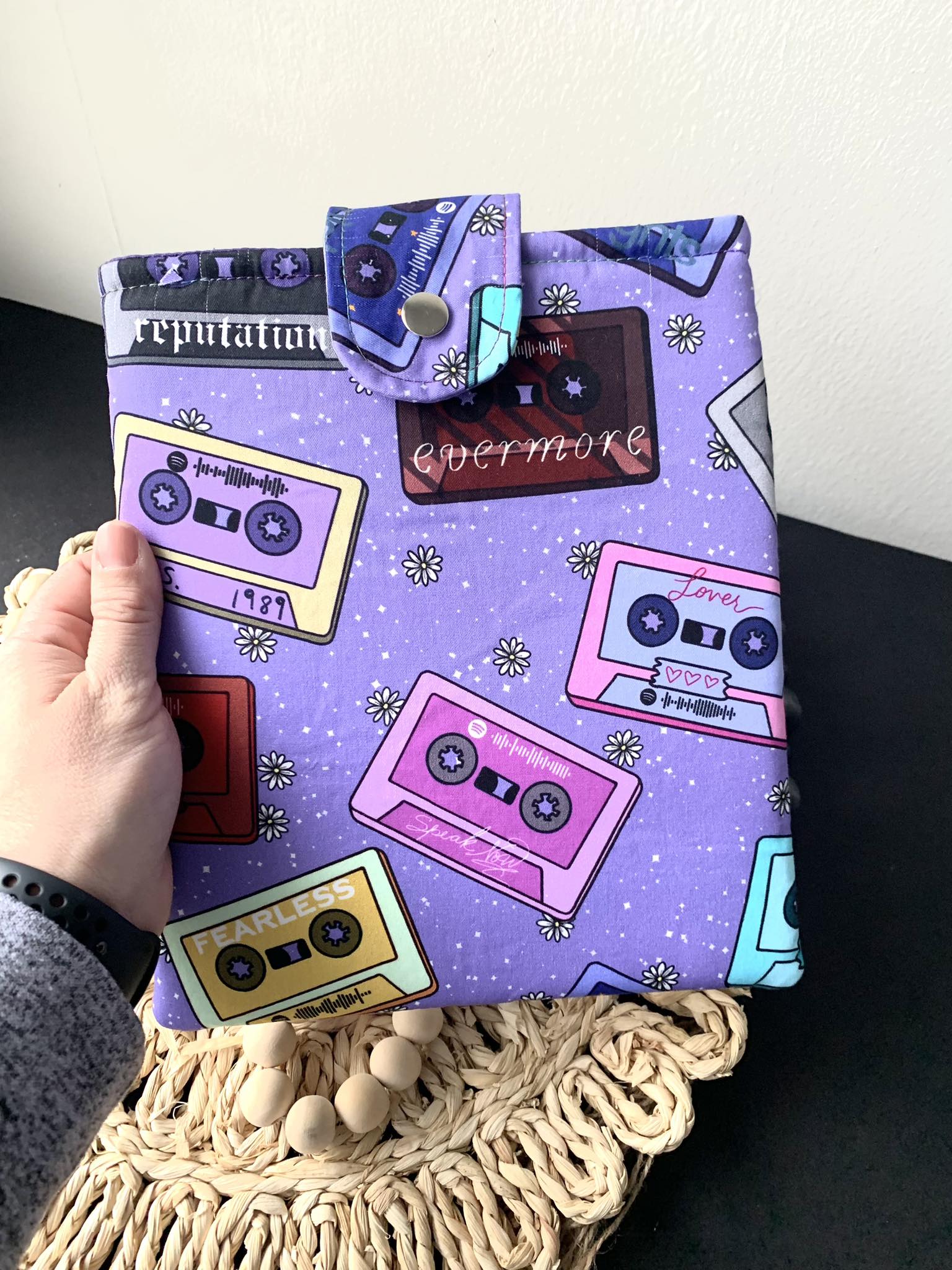 Birdei Q plus Two, book cover, kindle sleeve, Book Sleeve, tablet sleeve, book protector, eReader case, padded book sleeve, book lover gift, literary gift